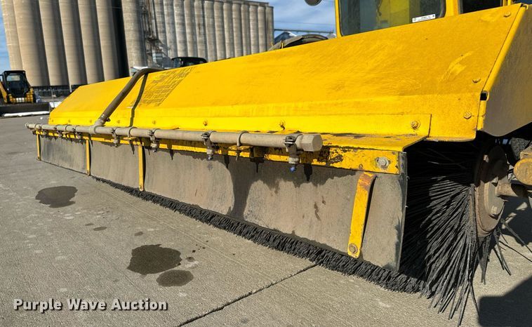 image for item OF9621 Superior Broom SM74C  broom