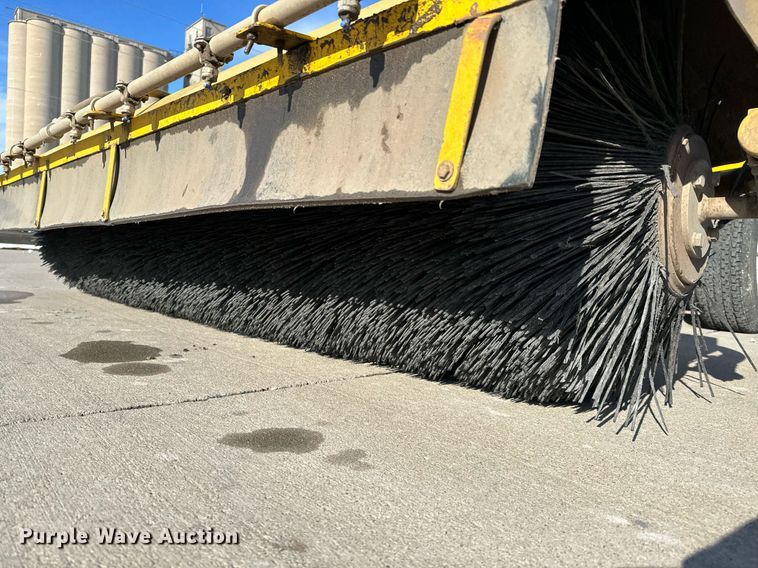 image for item OF9621 Superior Broom SM74C  broom