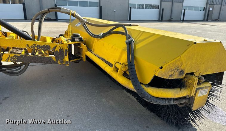 image for item OF9621 Superior Broom SM74C  broom