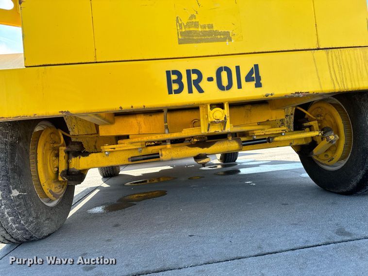 image for item OF9621 Superior Broom SM74C  broom