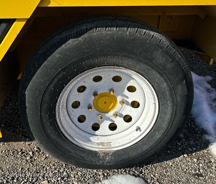 image for item OF9621 Superior Broom SM74C  broom