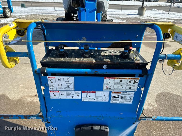 image for item OF9622 2018 Genie Z-62/40  boom lift