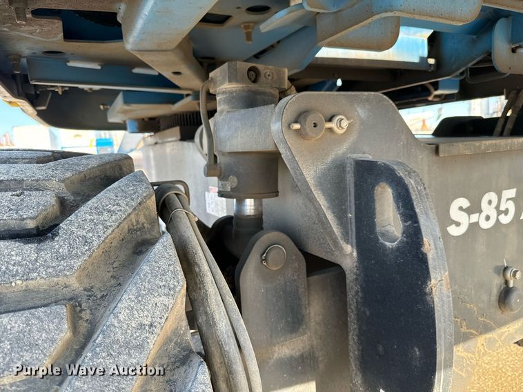 image for item OF9637 2018 Genie S-85 XC  boom lift