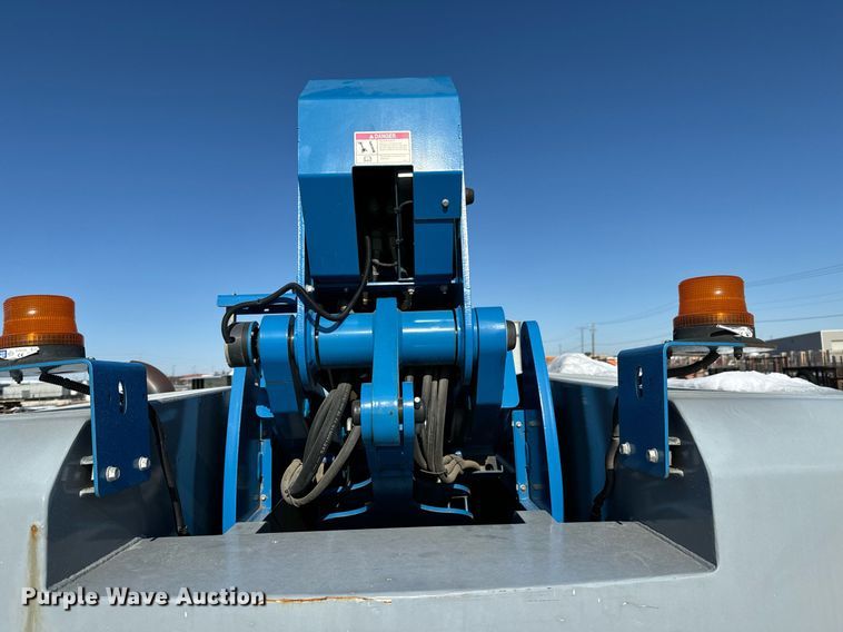 image for item OF9637 2018 Genie S-85 XC  boom lift