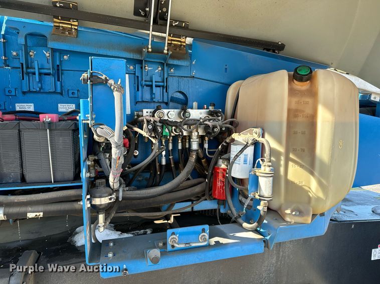 image for item OF9637 2018 Genie S-85 XC  boom lift