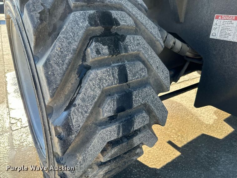 image for item OF9637 2018 Genie S-85 XC  boom lift