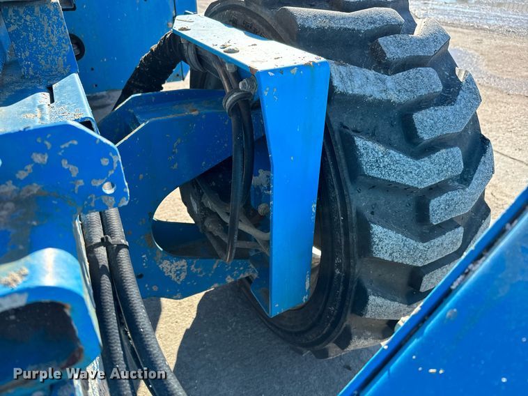 image for item OF9638 2007 Genie GS-4390  scissor lift