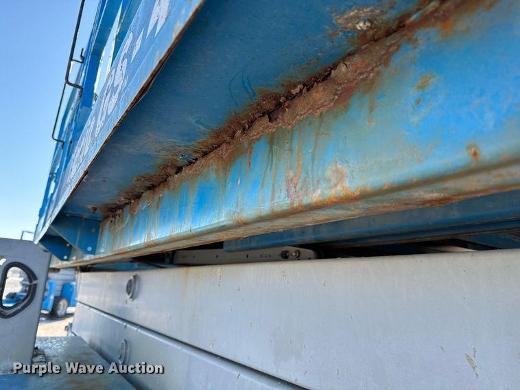 image for item OF9638 2007 Genie GS-4390  scissor lift