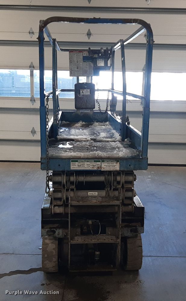 image for item OF9639 Genie GS-2032  scissor lift
