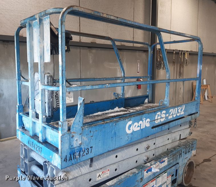 image for item OF9639 Genie GS-2032  scissor lift