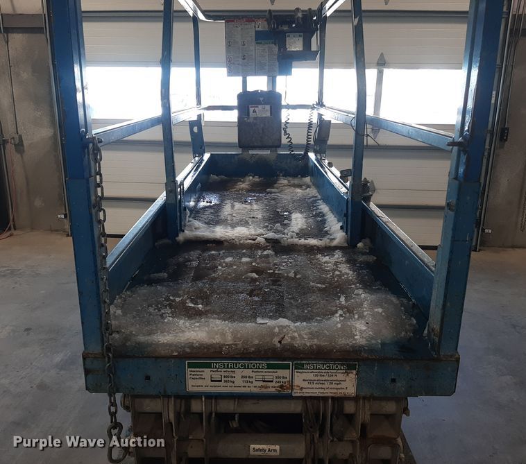 image for item OF9639 Genie GS-2032  scissor lift