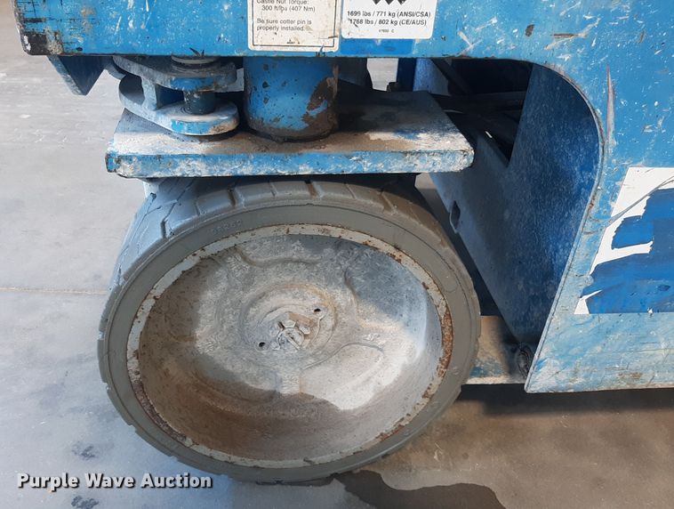 image for item OF9639 Genie GS-2032  scissor lift