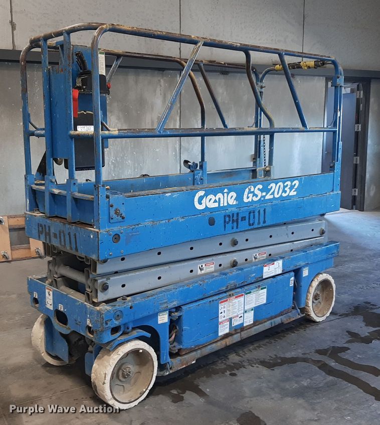 image for item OF9640 Genie GS-2032  scissor lift