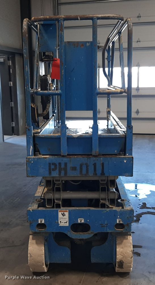image for item OF9640 Genie GS-2032  scissor lift