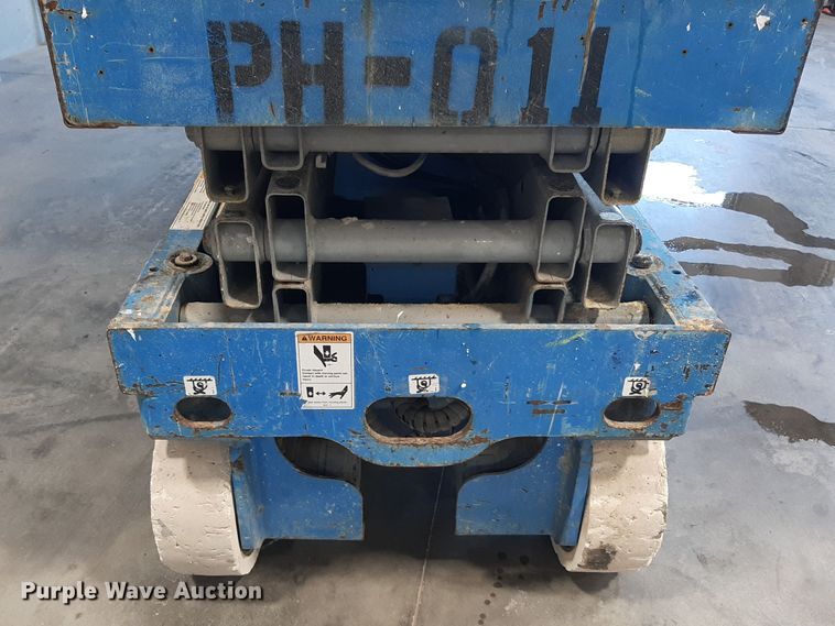 image for item OF9640 Genie GS-2032  scissor lift