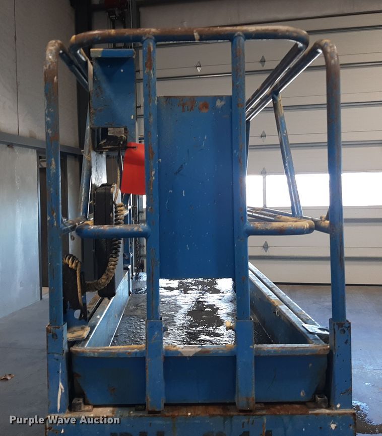 image for item OF9640 Genie GS-2032  scissor lift