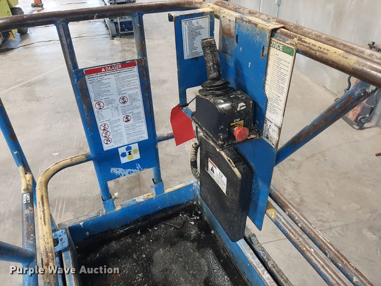 image for item OF9640 Genie GS-2032  scissor lift