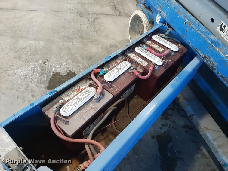 image for item OF9640 Genie GS-2032  scissor lift