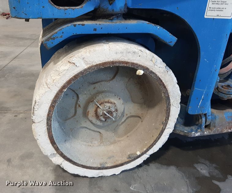 image for item OF9640 Genie GS-2032  scissor lift