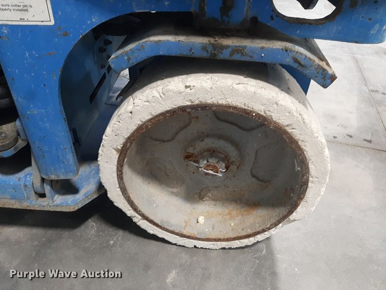 image for item OF9640 Genie GS-2032  scissor lift