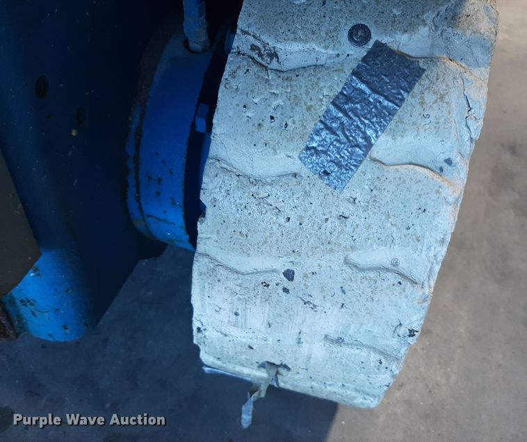 image for item OF9640 Genie GS-2032  scissor lift