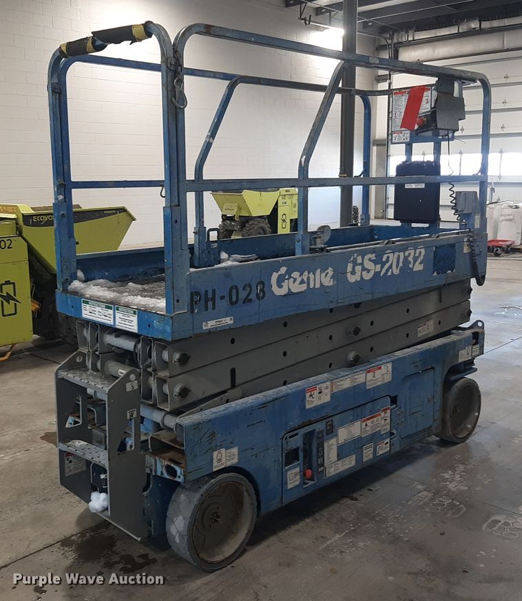 image for item OF9641 Genie GS-2032  scissor lift