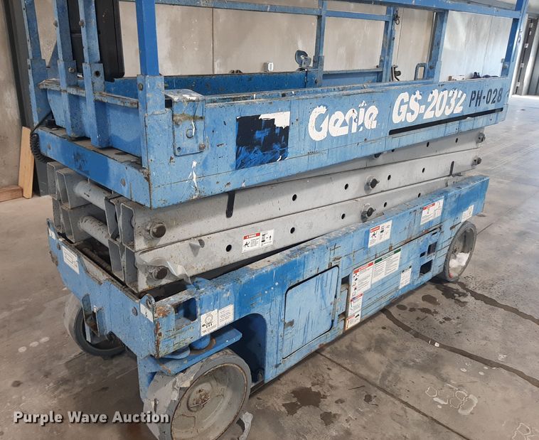 image for item OF9641 Genie GS-2032  scissor lift