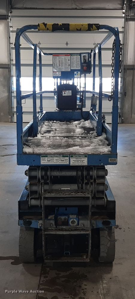 image for item OF9645 Genie GS-2032  scissor lift