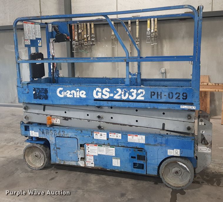 image for item OF9645 Genie GS-2032  scissor lift