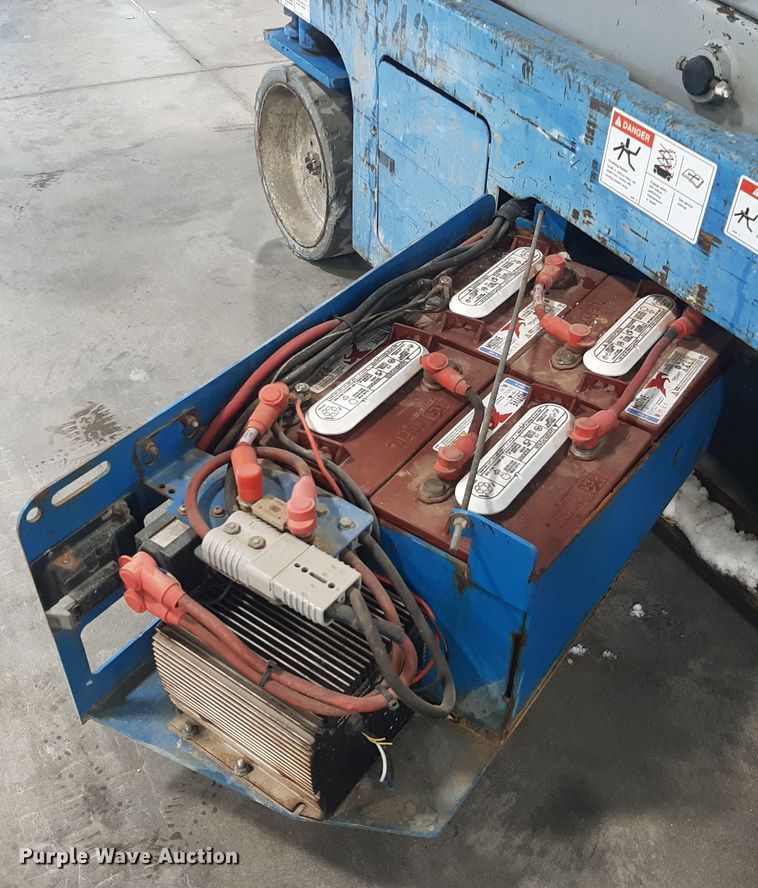 image for item OF9645 Genie GS-2032  scissor lift