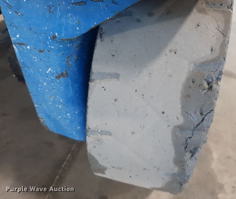 image for item OF9645 Genie GS-2032  scissor lift