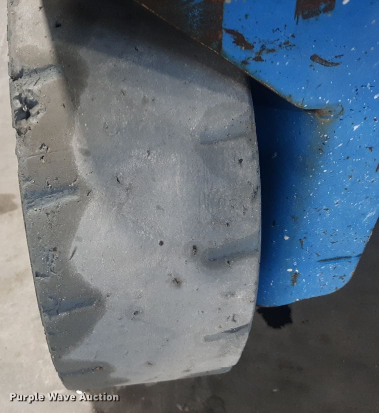 image for item OF9645 Genie GS-2032  scissor lift