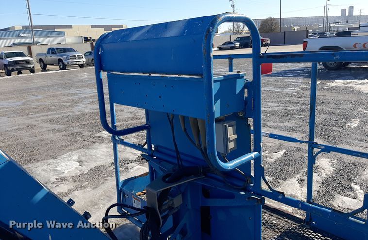 image for item OF9646 2008 Genie Z-45/25  boom lift