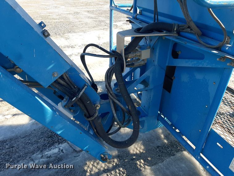 image for item OF9646 2008 Genie Z-45/25  boom lift