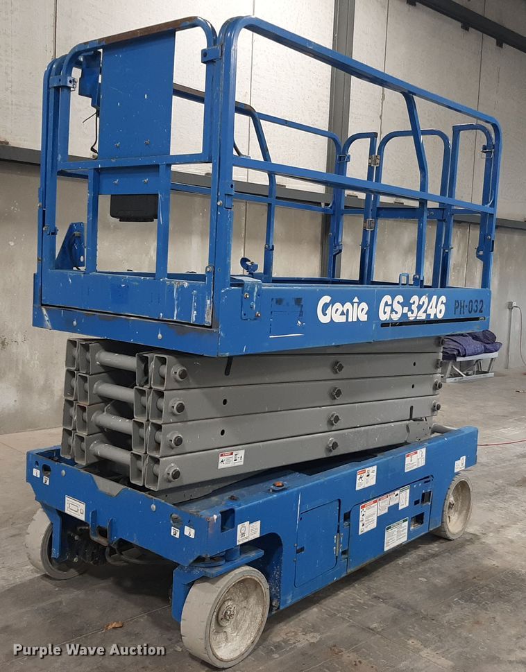 image for item OF9647 Genie GS-3246  scissor lift