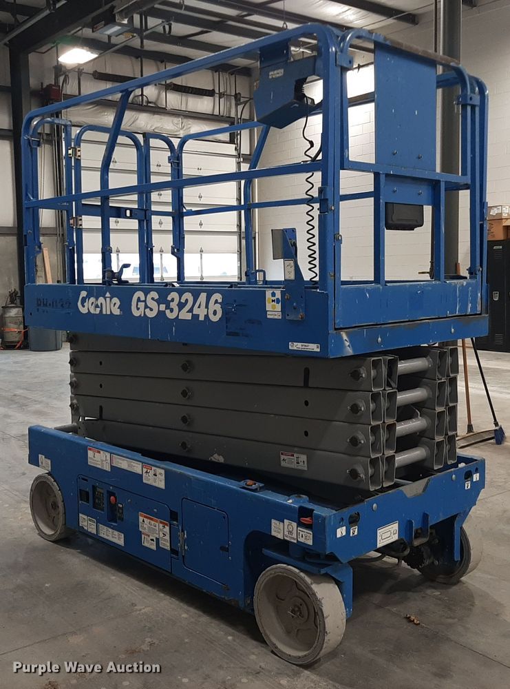 image for item OF9647 Genie GS-3246  scissor lift