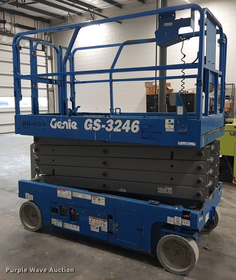 image for item OF9647 Genie GS-3246  scissor lift