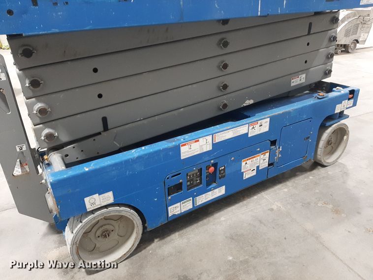 image for item OF9647 Genie GS-3246  scissor lift