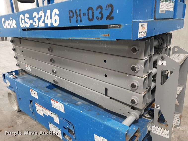 image for item OF9647 Genie GS-3246  scissor lift