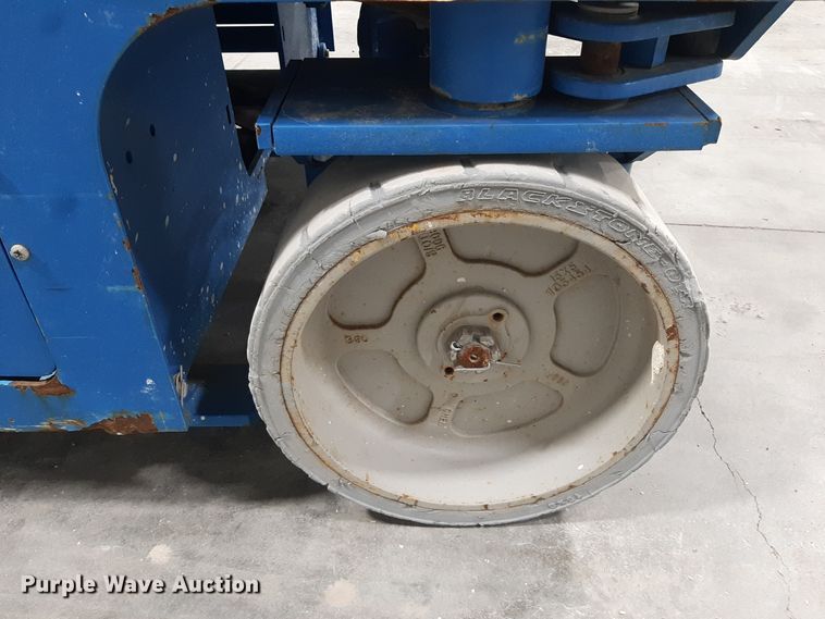 image for item OF9647 Genie GS-3246  scissor lift