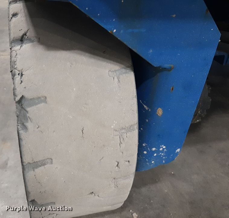 image for item OF9647 Genie GS-3246  scissor lift