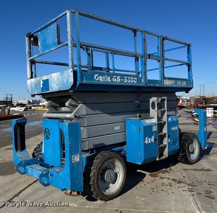image for item OF9648 2008 Genie GS-5390  scissor lift