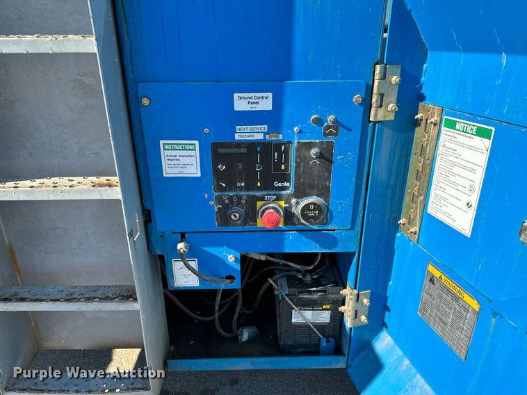 image for item OF9648 2008 Genie GS-5390  scissor lift