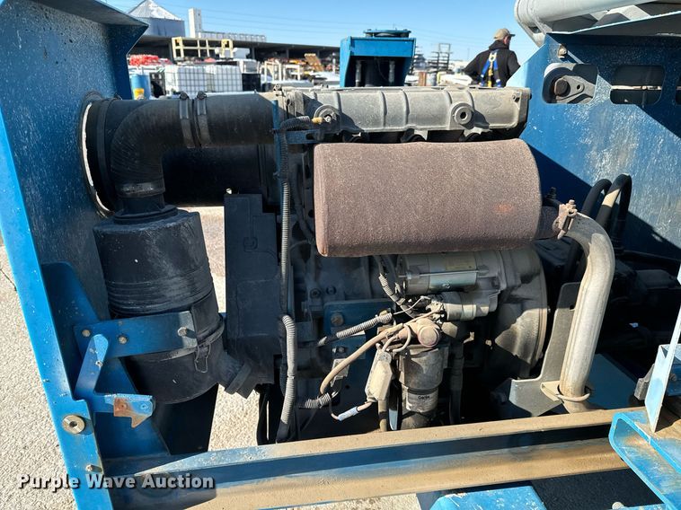 image for item OF9648 2008 Genie GS-5390  scissor lift