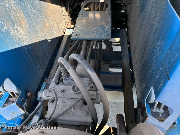 image for item OF9648 2008 Genie GS-5390  scissor lift