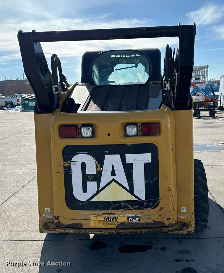 image for item OF9653 2013 Caterpillar 262C Series 2  skid steer loader