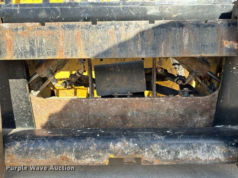 image for item OF9653 2013 Caterpillar 262C Series 2  skid steer loader