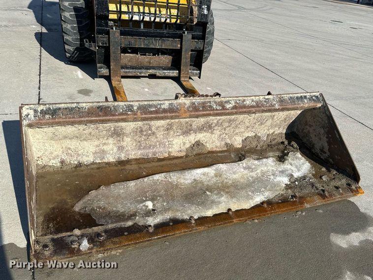 image for item OF9653 2013 Caterpillar 262C Series 2  skid steer loader