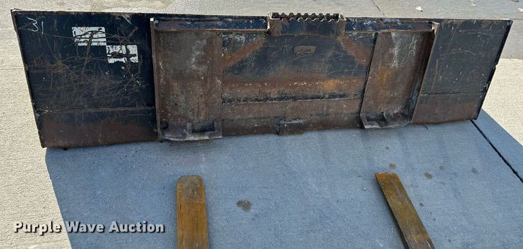 image for item OF9653 2013 Caterpillar 262C Series 2  skid steer loader