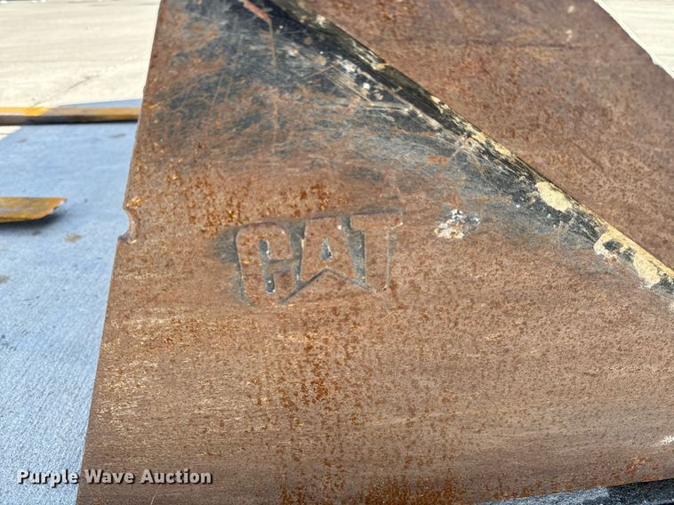 image for item OF9653 2013 Caterpillar 262C Series 2  skid steer loader